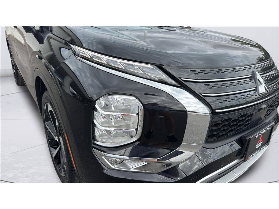 2024 Mitsubishi Outlander SE Sport Utility 4D