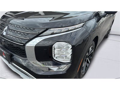 2024 Mitsubishi Outlander SE Sport Utility 4D