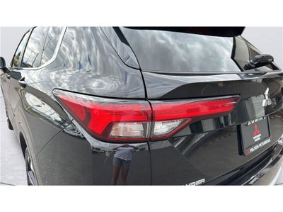 2024 Mitsubishi Outlander SE Sport Utility 4D