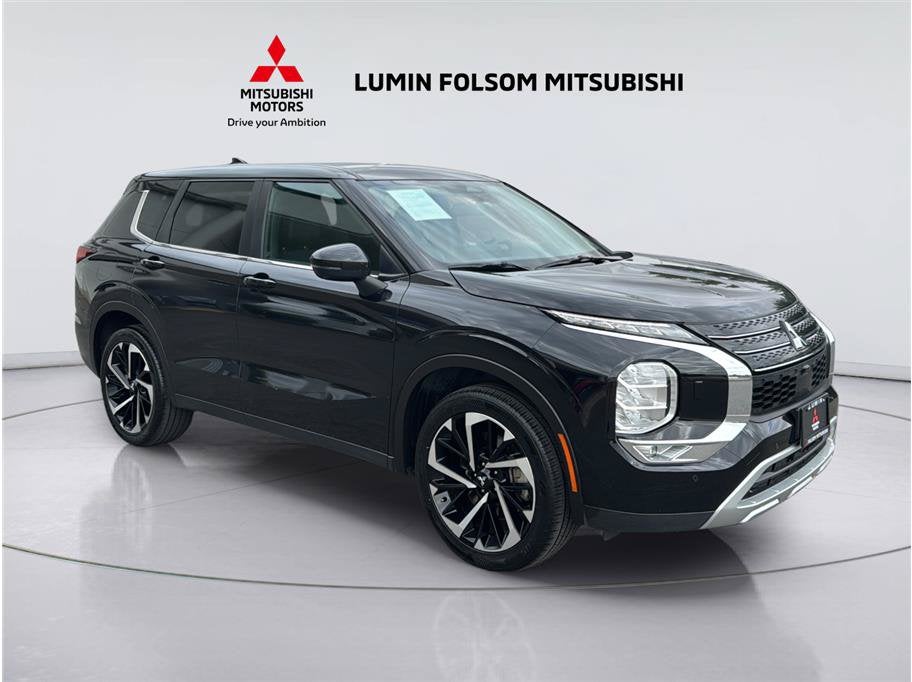 2024 Mitsubishi Outlander SE Sport Utility 4D