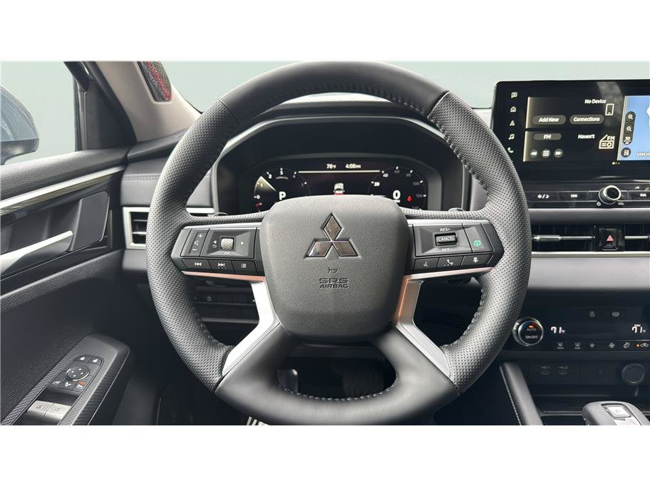 2026 Mitsubishi Outlander SE Sport Utility 4D
