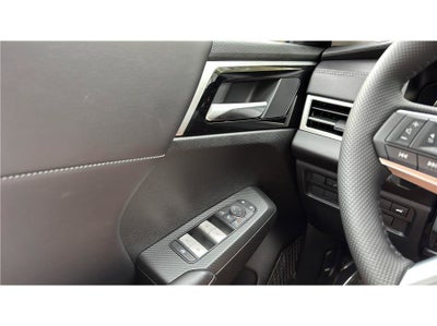 2026 Mitsubishi Outlander SE Sport Utility 4D