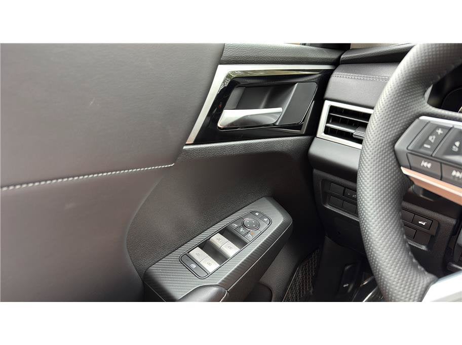 2026 Mitsubishi Outlander SE Sport Utility 4D