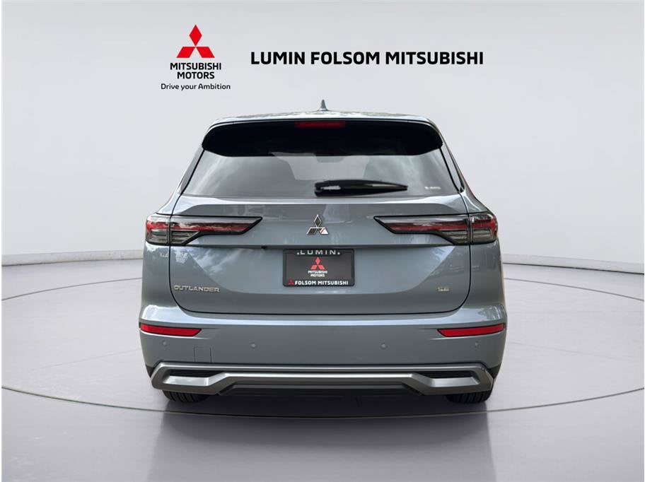 2026 Mitsubishi Outlander SE Sport Utility 4D