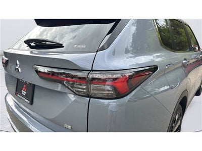 2026 Mitsubishi Outlander SE Sport Utility 4D