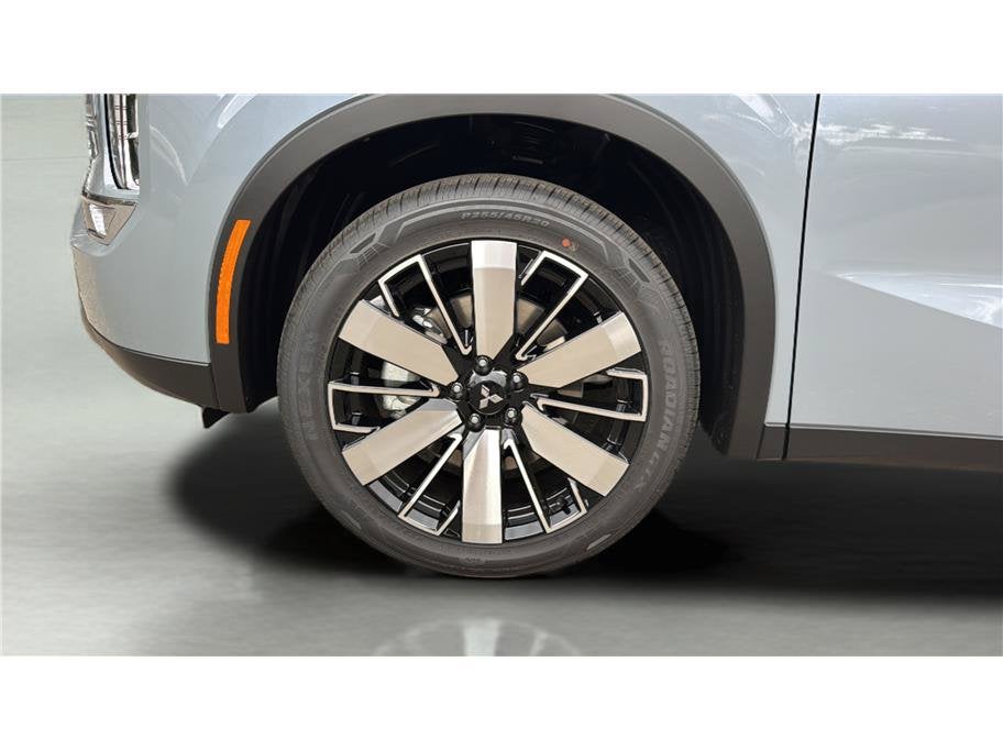 2026 Mitsubishi Outlander SE Sport Utility 4D