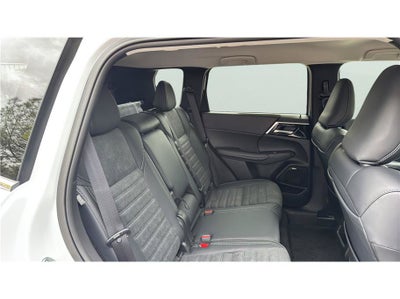 2026 Mitsubishi Outlander SE Sport Utility 4D