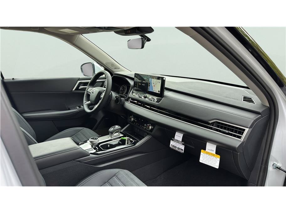 2026 Mitsubishi Outlander SE Sport Utility 4D