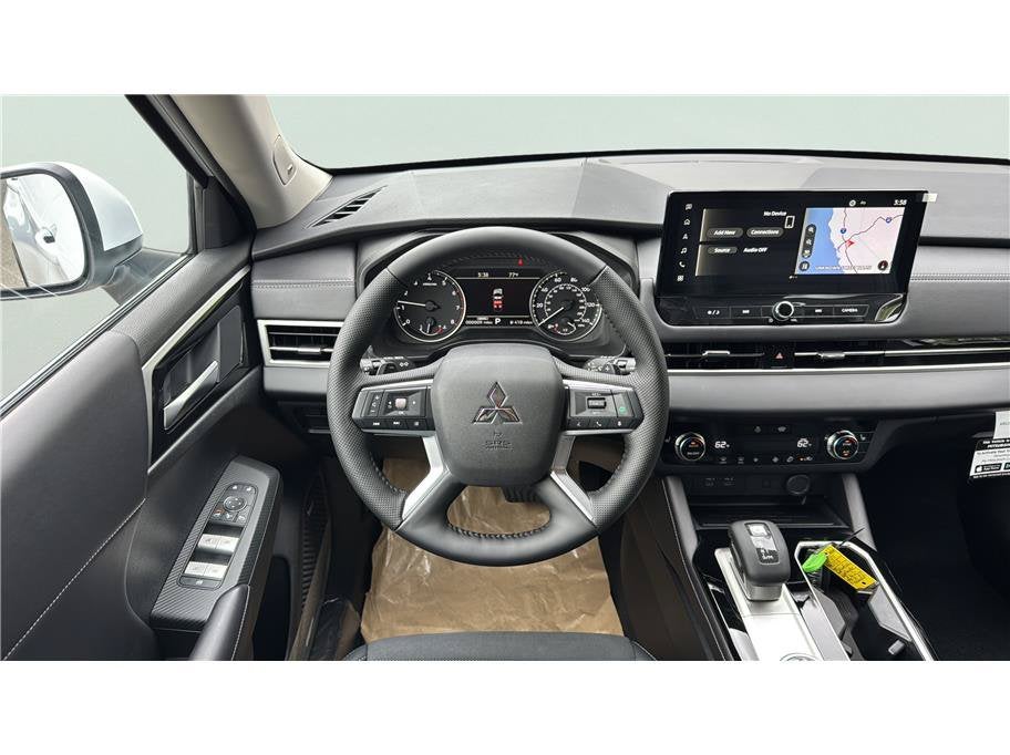 2026 Mitsubishi Outlander SE Sport Utility 4D