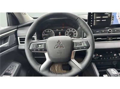 2026 Mitsubishi Outlander SE Sport Utility 4D