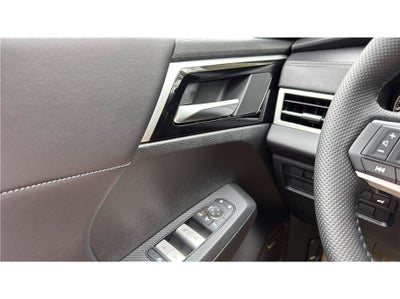 2026 Mitsubishi Outlander SE Sport Utility 4D