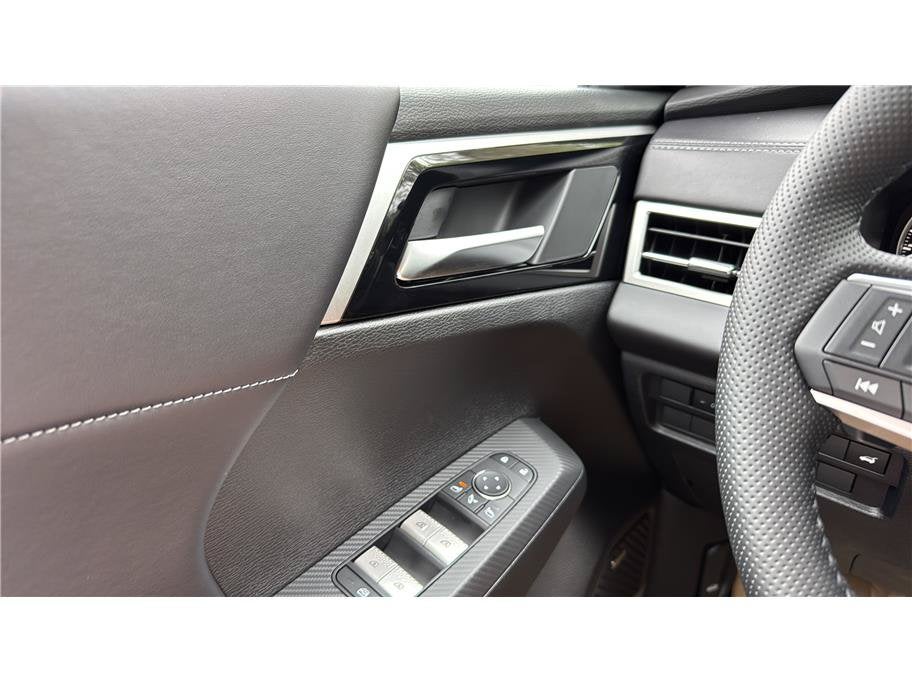2026 Mitsubishi Outlander SE Sport Utility 4D