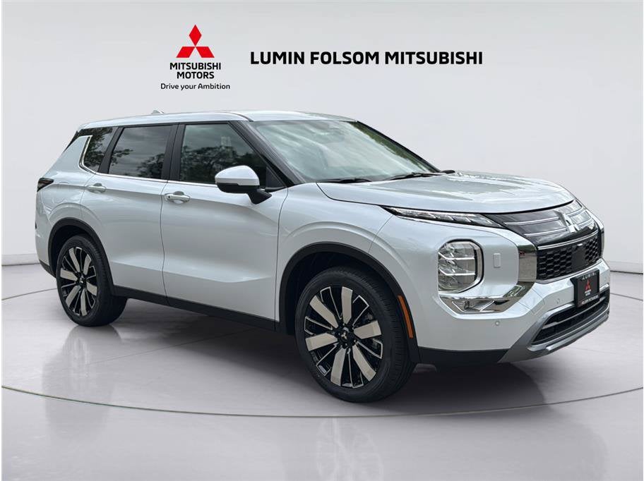 2026 Mitsubishi Outlander SE Sport Utility 4D