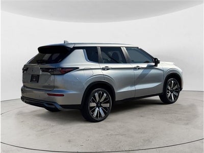 2026 Mitsubishi Outlander ES Sport Utility 4D