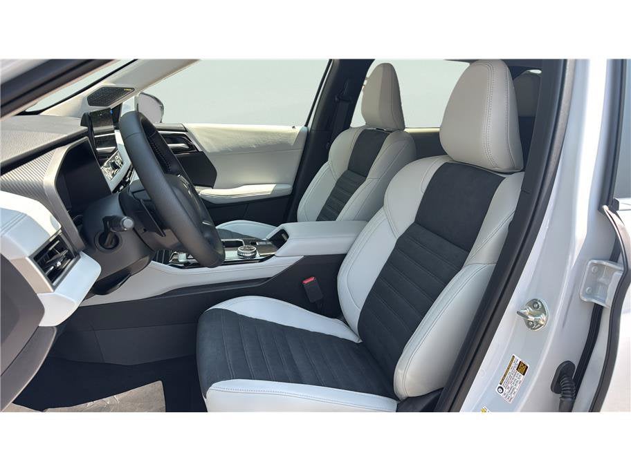 2026 Mitsubishi Outlander SE Sport Utility 4D