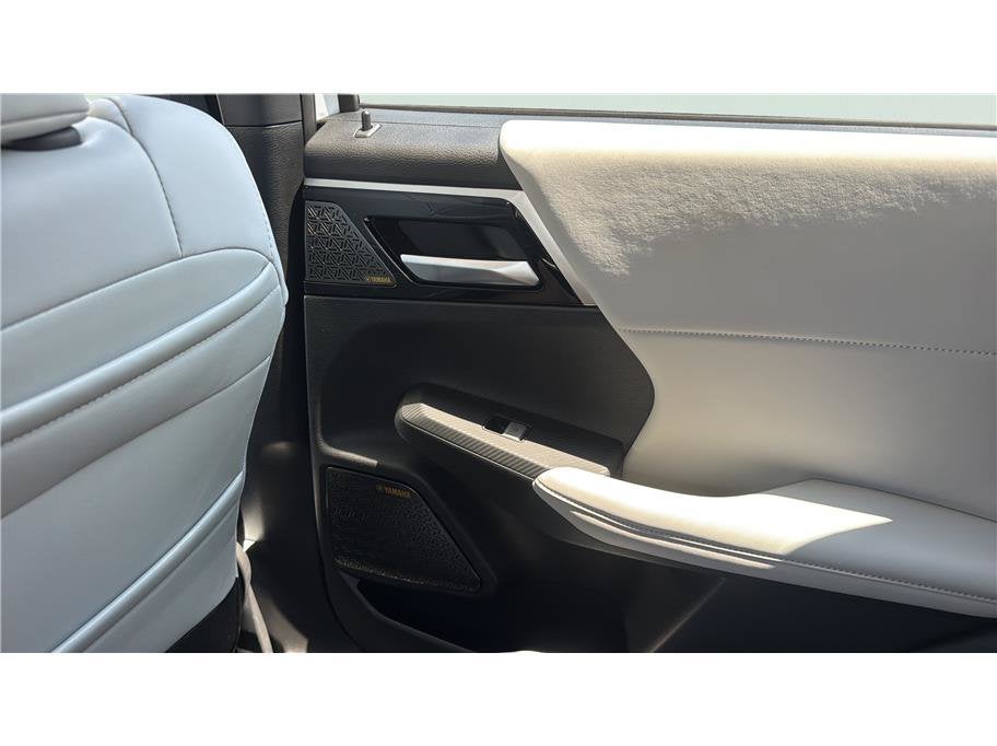 2026 Mitsubishi Outlander SE Sport Utility 4D