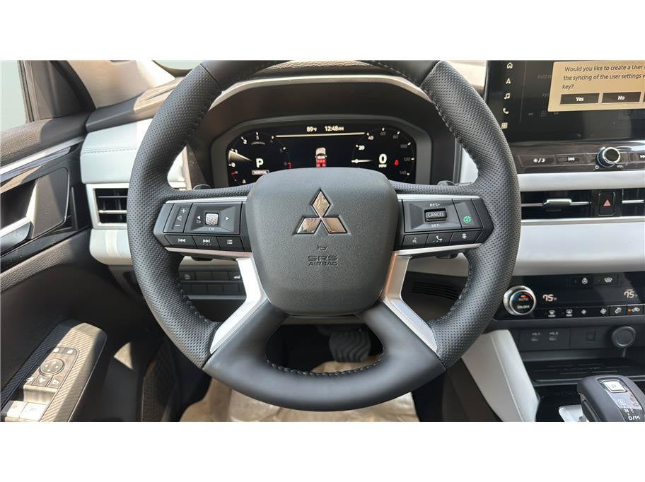 2026 Mitsubishi Outlander SE Sport Utility 4D