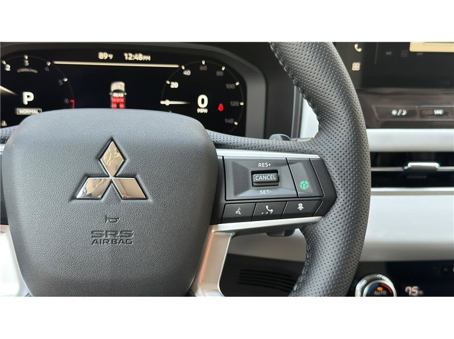 2026 Mitsubishi Outlander SE Sport Utility 4D
