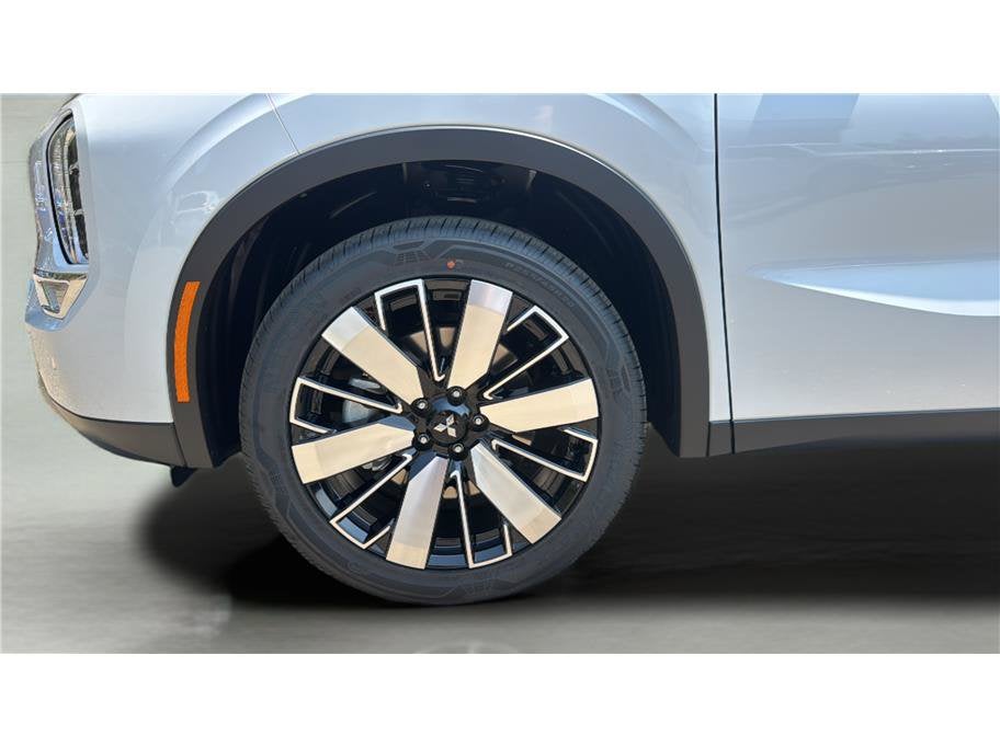 2026 Mitsubishi Outlander SE Sport Utility 4D