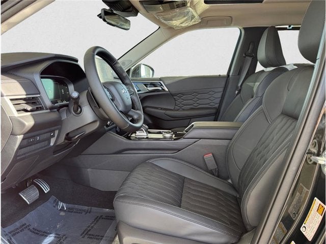 2026 Mitsubishi Outlander Black Edition Sport Utility 4D