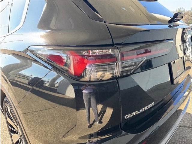 2026 Mitsubishi Outlander Black Edition Sport Utility 4D