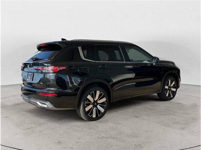 2026 Mitsubishi Outlander Black Edition Sport Utility 4D