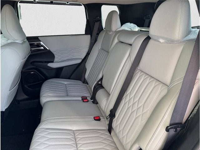 2026 Mitsubishi Outlander Black Edition Sport Utility 4D