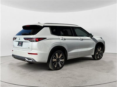 2026 Mitsubishi Outlander Black Edition Sport Utility 4D