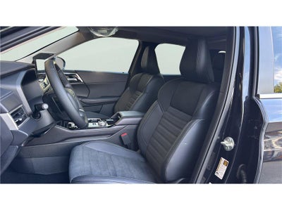 2026 Mitsubishi Outlander Plug-In Hybrid SE