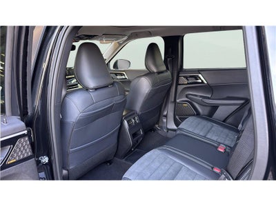2026 Mitsubishi Outlander Plug-In Hybrid SE