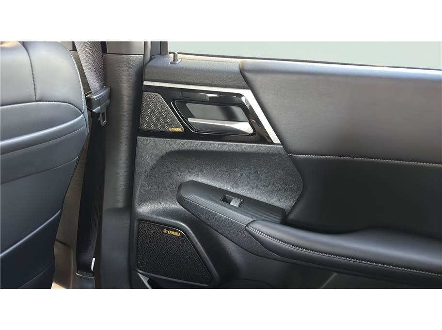 2026 Mitsubishi Outlander Plug-In Hybrid SE