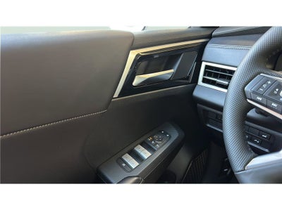 2026 Mitsubishi Outlander Plug-In Hybrid SE