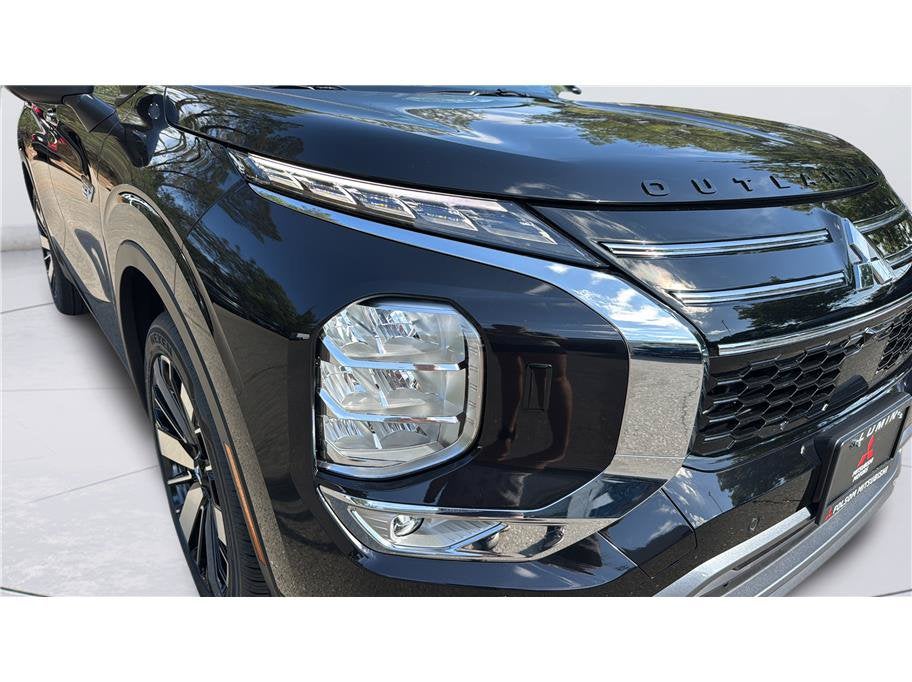2026 Mitsubishi Outlander Plug-In Hybrid SE