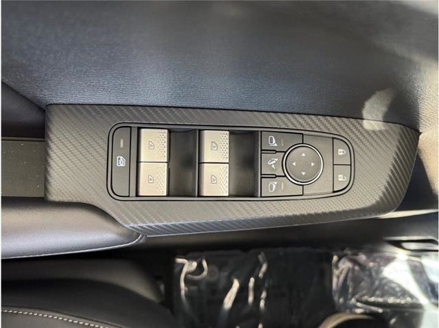 2025 Mitsubishi Outlander Plug-In Hybrid SE Sport Utility 4D