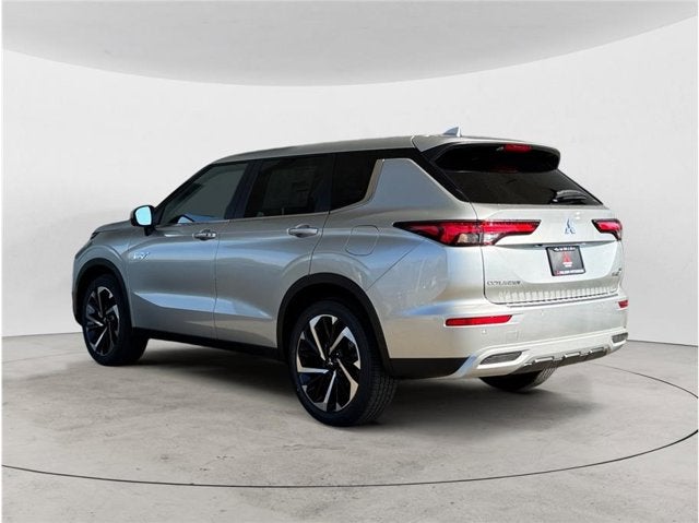 2025 Mitsubishi Outlander Plug-In Hybrid SE Sport Utility 4D