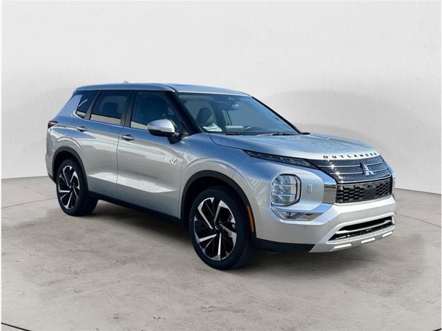 2025 Mitsubishi Outlander Plug-In Hybrid SE Sport Utility 4D