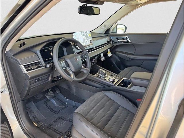 2025 Mitsubishi Outlander Plug-In Hybrid SE Sport Utility 4D