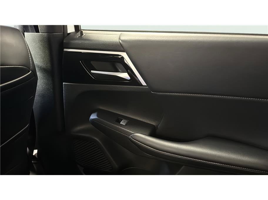 2024 Mitsubishi Outlander Plug-In Hybrid SE Sport Utility 4D