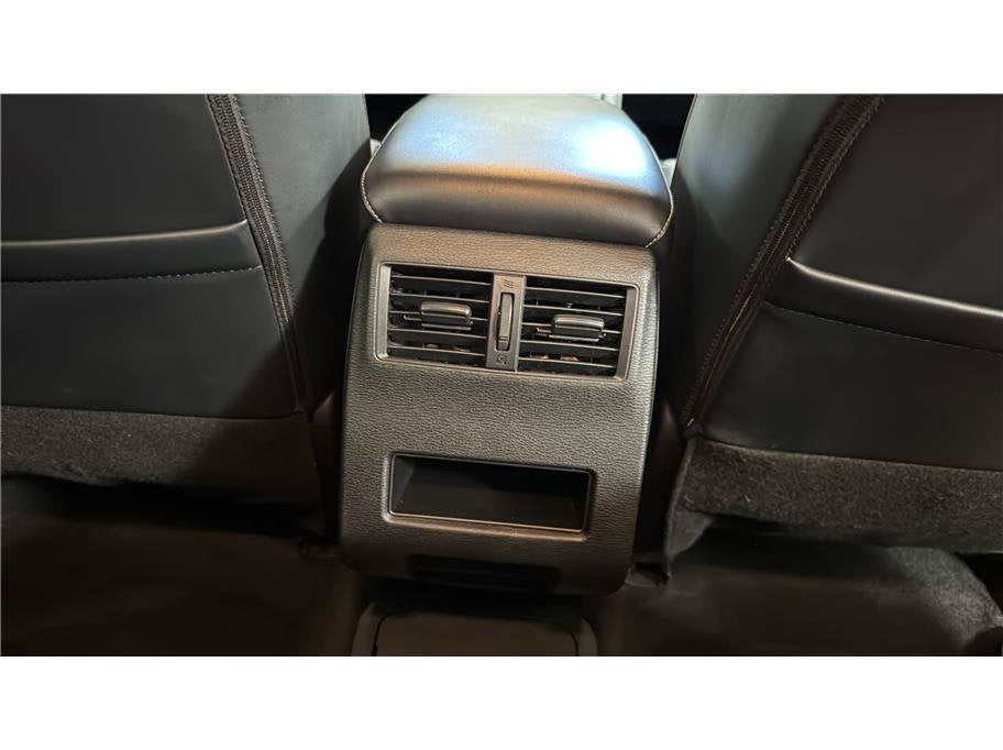 2024 Mitsubishi Outlander Plug-In Hybrid SE Sport Utility 4D