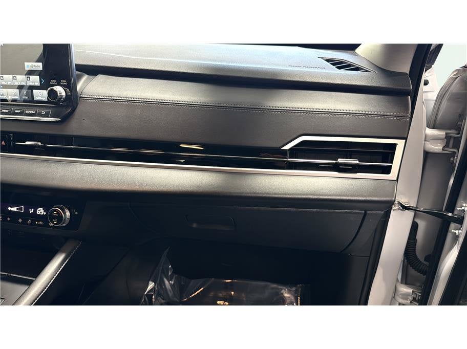 2024 Mitsubishi Outlander Plug-In Hybrid SE Sport Utility 4D