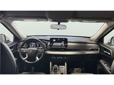 2024 Mitsubishi Outlander Plug-In Hybrid SE Sport Utility 4D