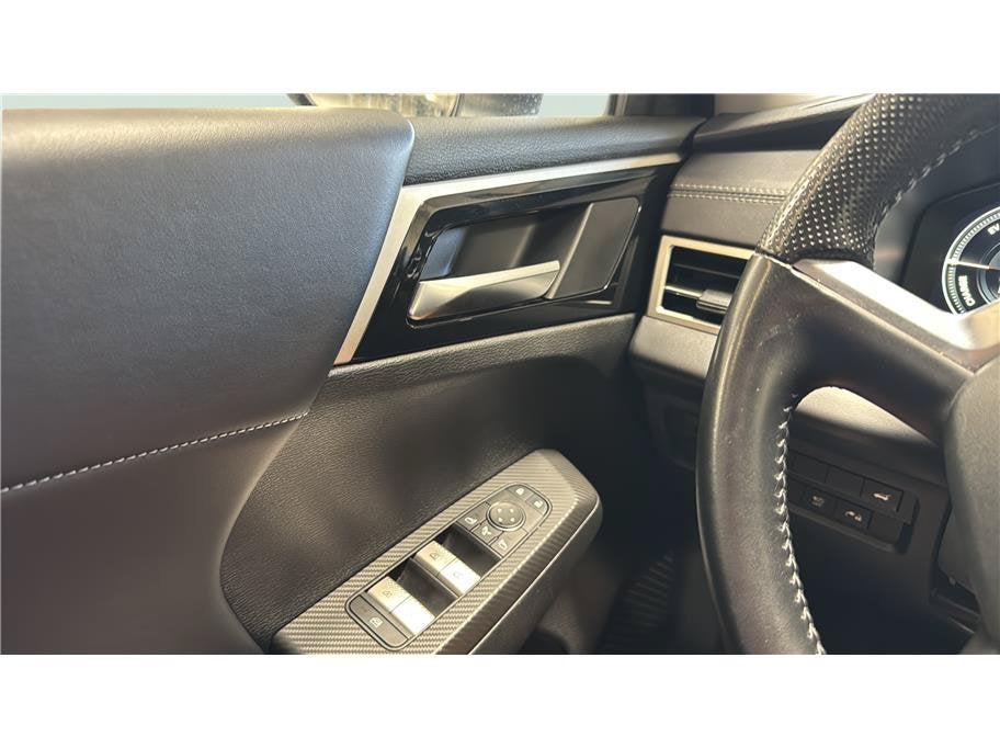 2024 Mitsubishi Outlander Plug-In Hybrid SE Sport Utility 4D