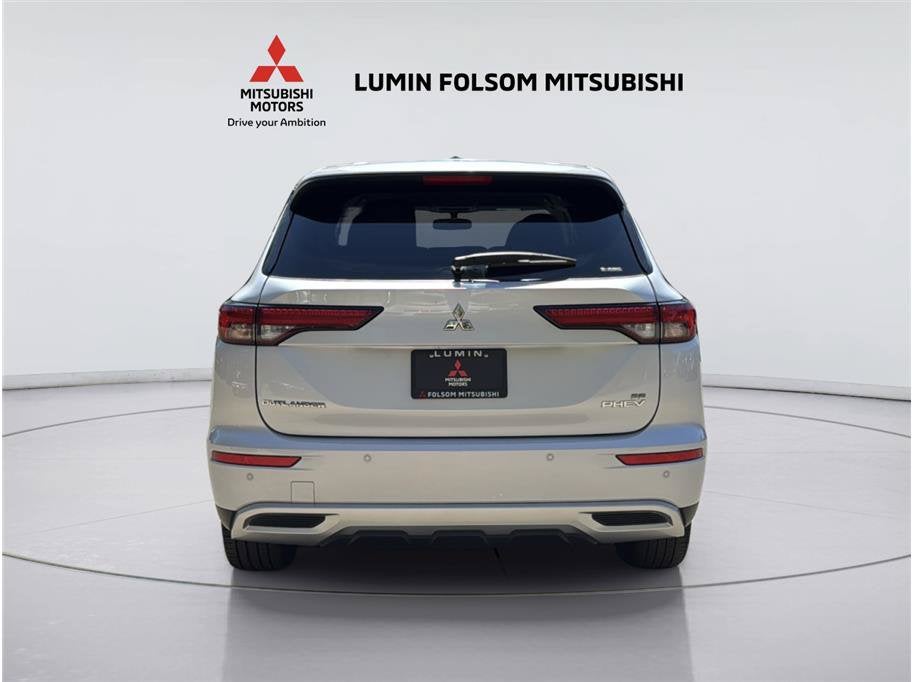 2024 Mitsubishi Outlander Plug-In Hybrid SE Sport Utility 4D
