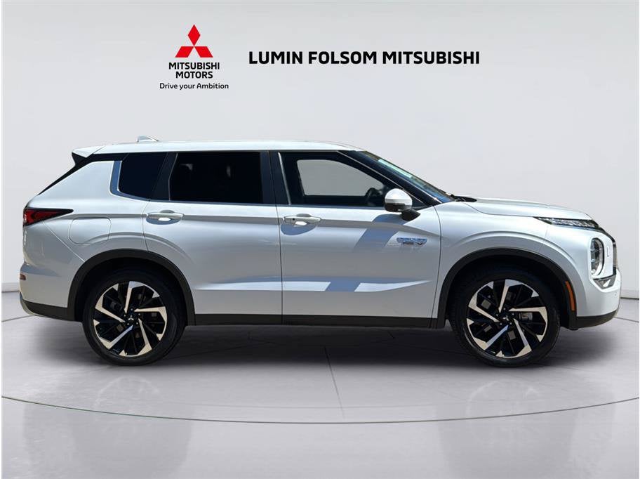 2024 Mitsubishi Outlander Plug-In Hybrid SE Sport Utility 4D