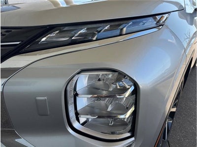 2025 Mitsubishi Outlander Plug-In Hybrid SE Sport Utility 4D