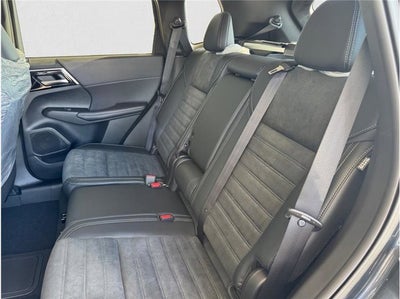 2025 Mitsubishi Outlander Plug-In Hybrid SE Sport Utility 4D