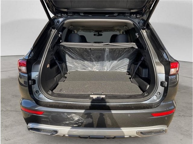 2025 Mitsubishi Outlander Plug-In Hybrid SE Sport Utility 4D