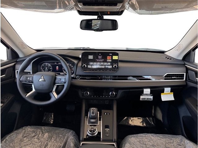 2025 Mitsubishi Outlander Plug-In Hybrid SE Sport Utility 4D