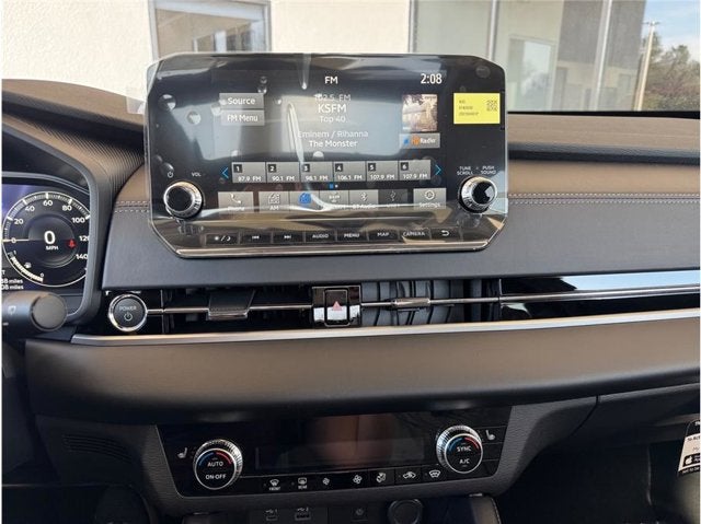 2025 Mitsubishi Outlander Plug-In Hybrid SE Sport Utility 4D