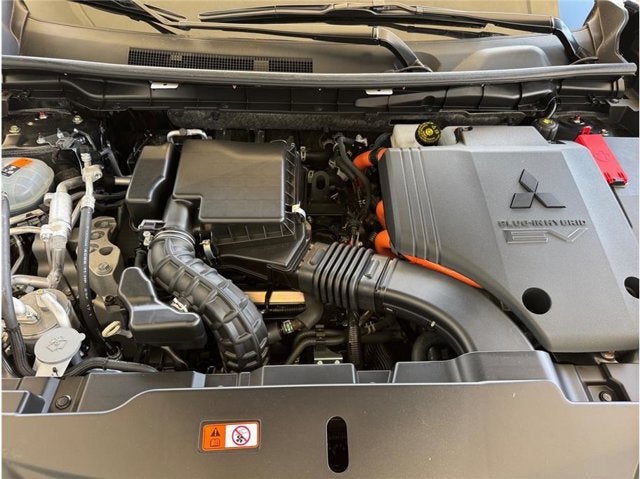 2025 Mitsubishi Outlander Plug-In Hybrid SE Sport Utility 4D